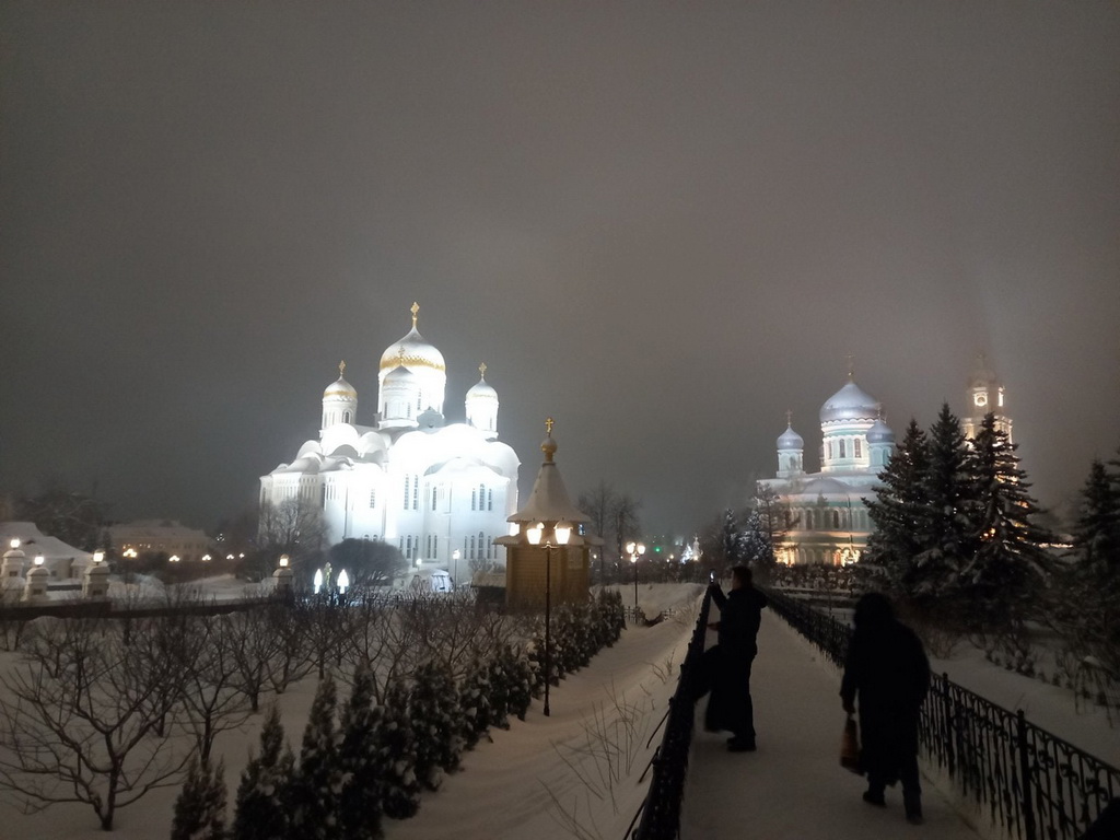 Дивеевский Преображенский собор зимой